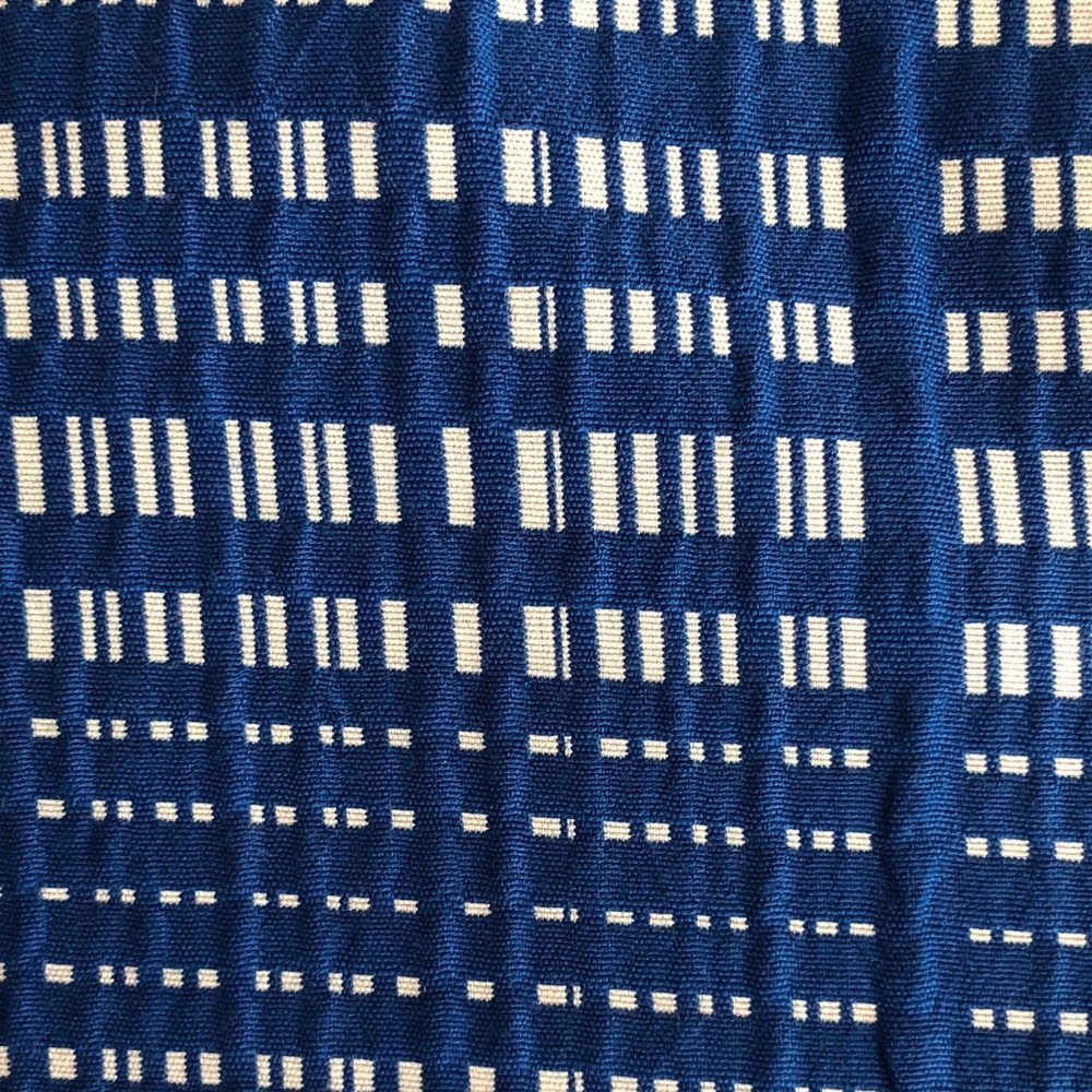 Banana Republic size 8 BLUE SQUARE JACQUARD PENCIL SKIRT - Picture 3 of 4